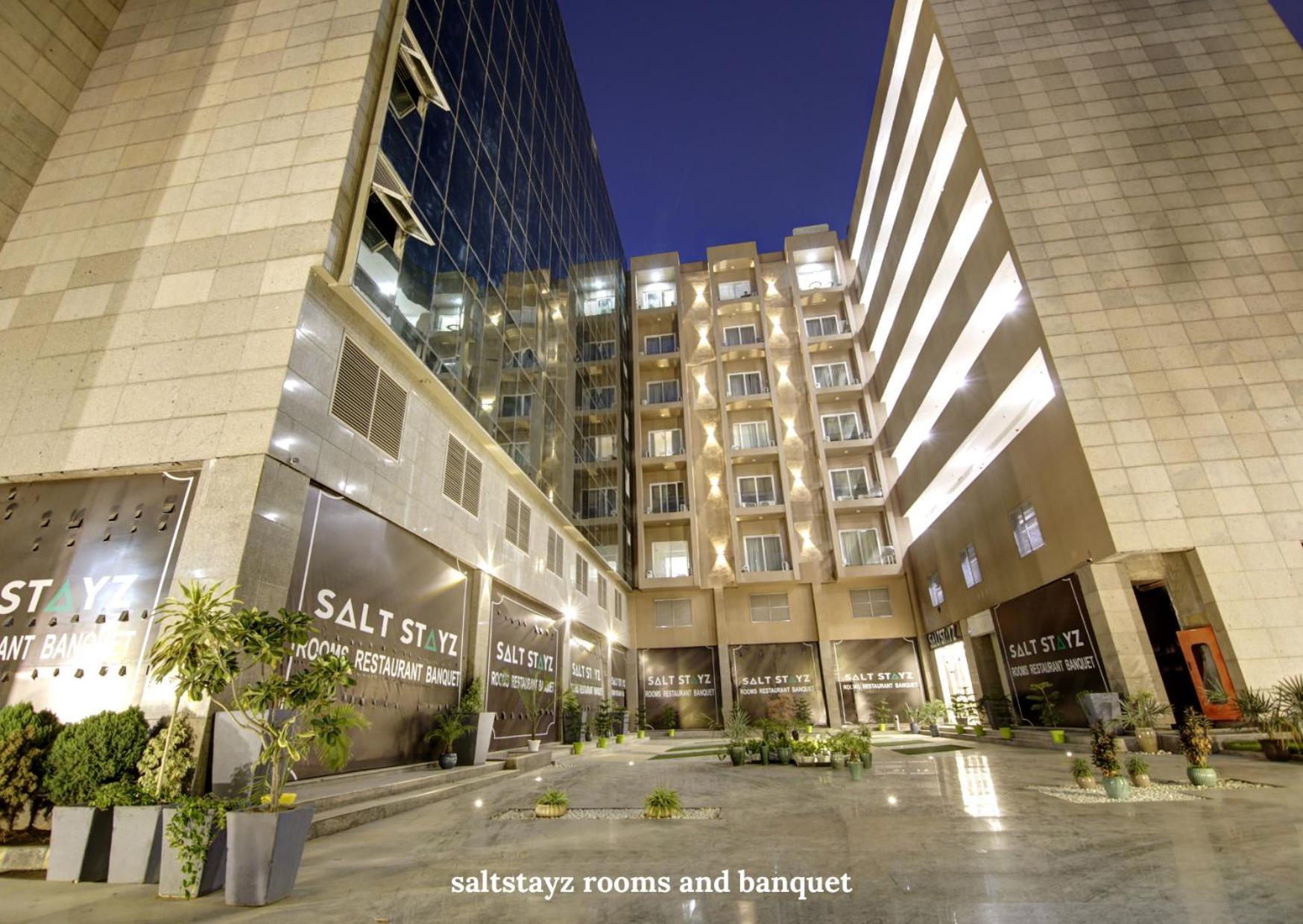Saltstayz Premier Executive Serviced Apartment - Golf Course Extension Road Gurgaon Exterior foto