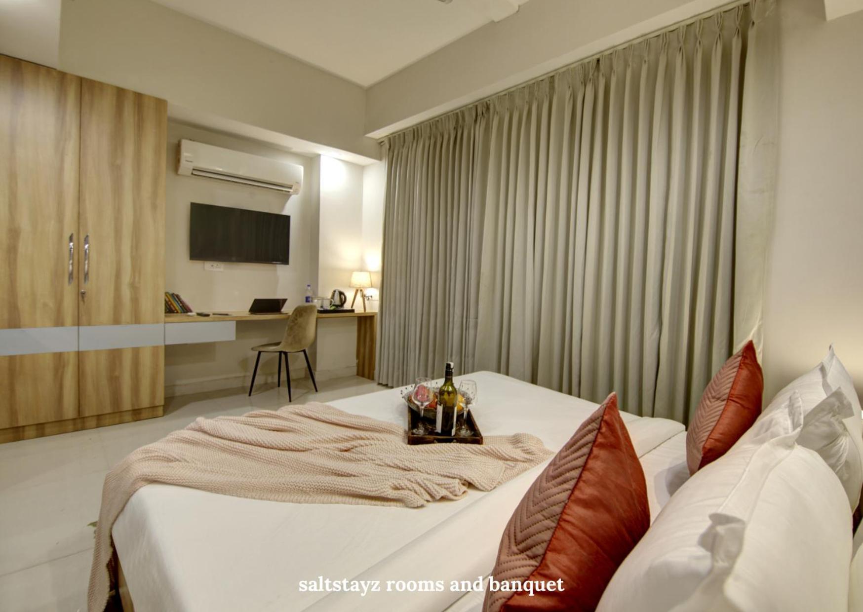 Saltstayz Premier Executive Serviced Apartment - Golf Course Extension Road Gurgaon Exterior foto